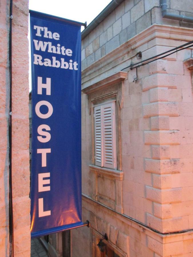 White Rabbit Hostel Đảo Hvar Ngoại thất bức ảnh